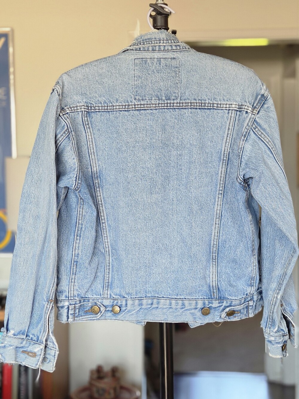 Vintage Lois Jeans Distressed Denim Trucker Jacket - Picture 2 of 8